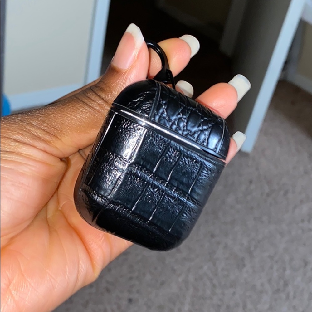 AirPods Croc Embossed Case -NWOT